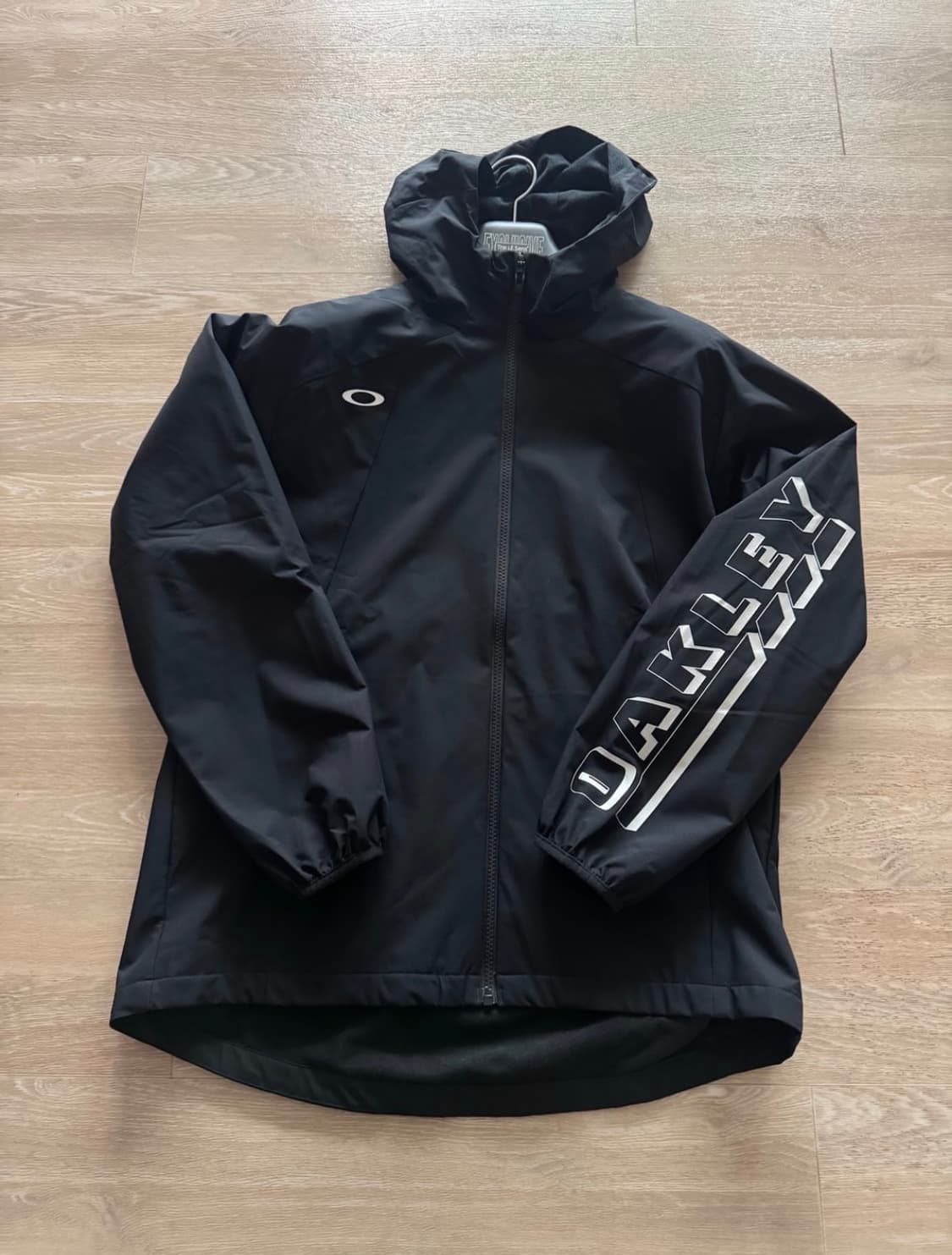 오클리 제펜 익스클루시브 바람막이 M 상품이미지1