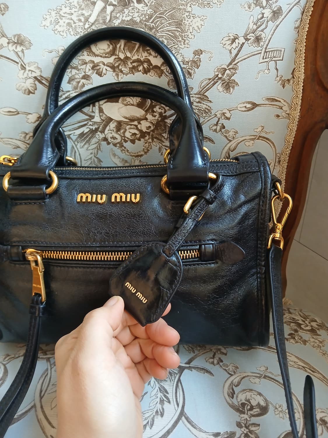 미우미우 미니 크로스백 상품이미지4