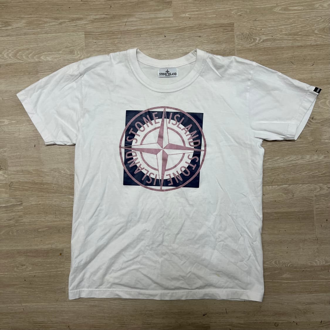 스톤아일랜드 나침반 스퀘어 빅로고 반팔 티셔츠 [화이트] L/100 상품이미지1