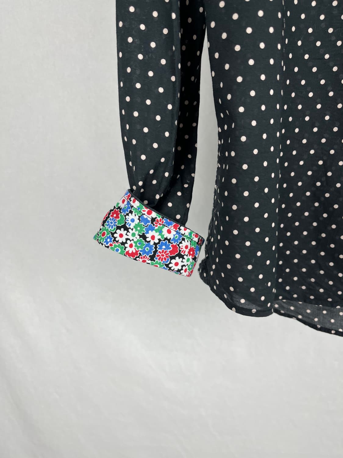 Uniqlo X INES LA FRESSANGE 도트 셔츠  상품이미지6