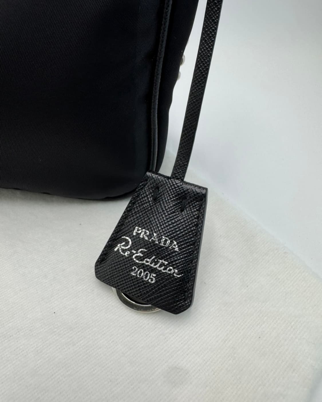 정품, 급처) 프라다 리에디션 2005 리나일론 호보백 상품이미지5