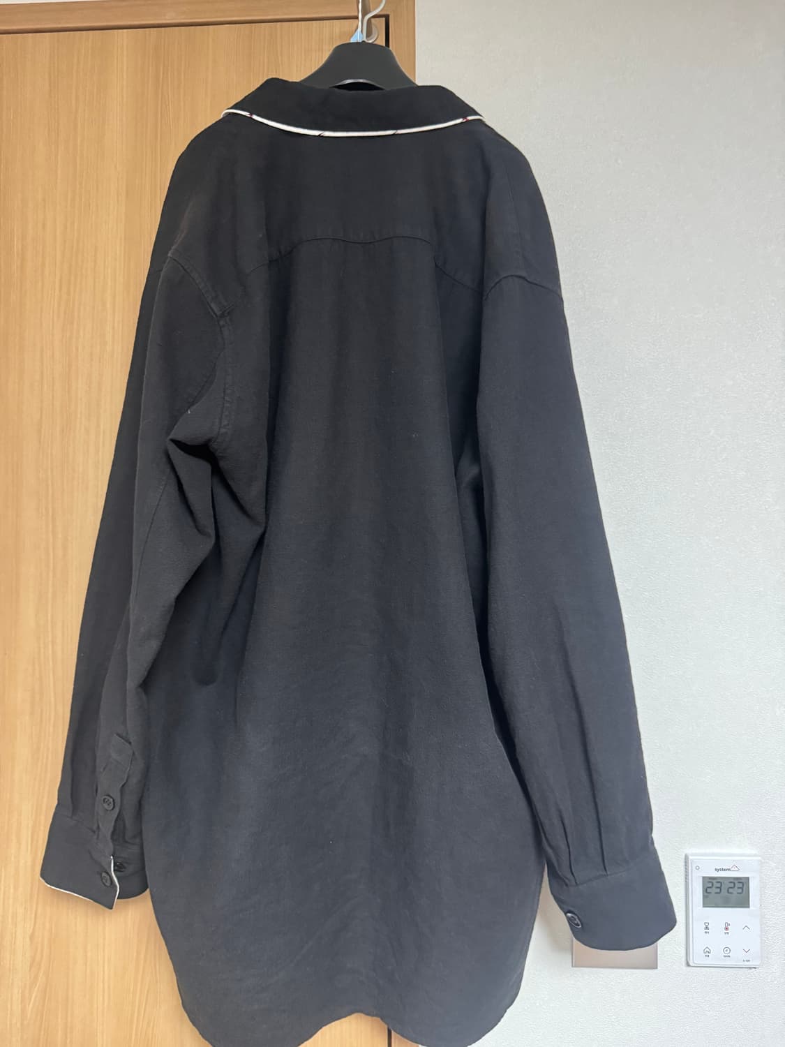 언더커버리즘 21aw 랩코트 아티잔 울린넨 혼방 코트 상품이미지6