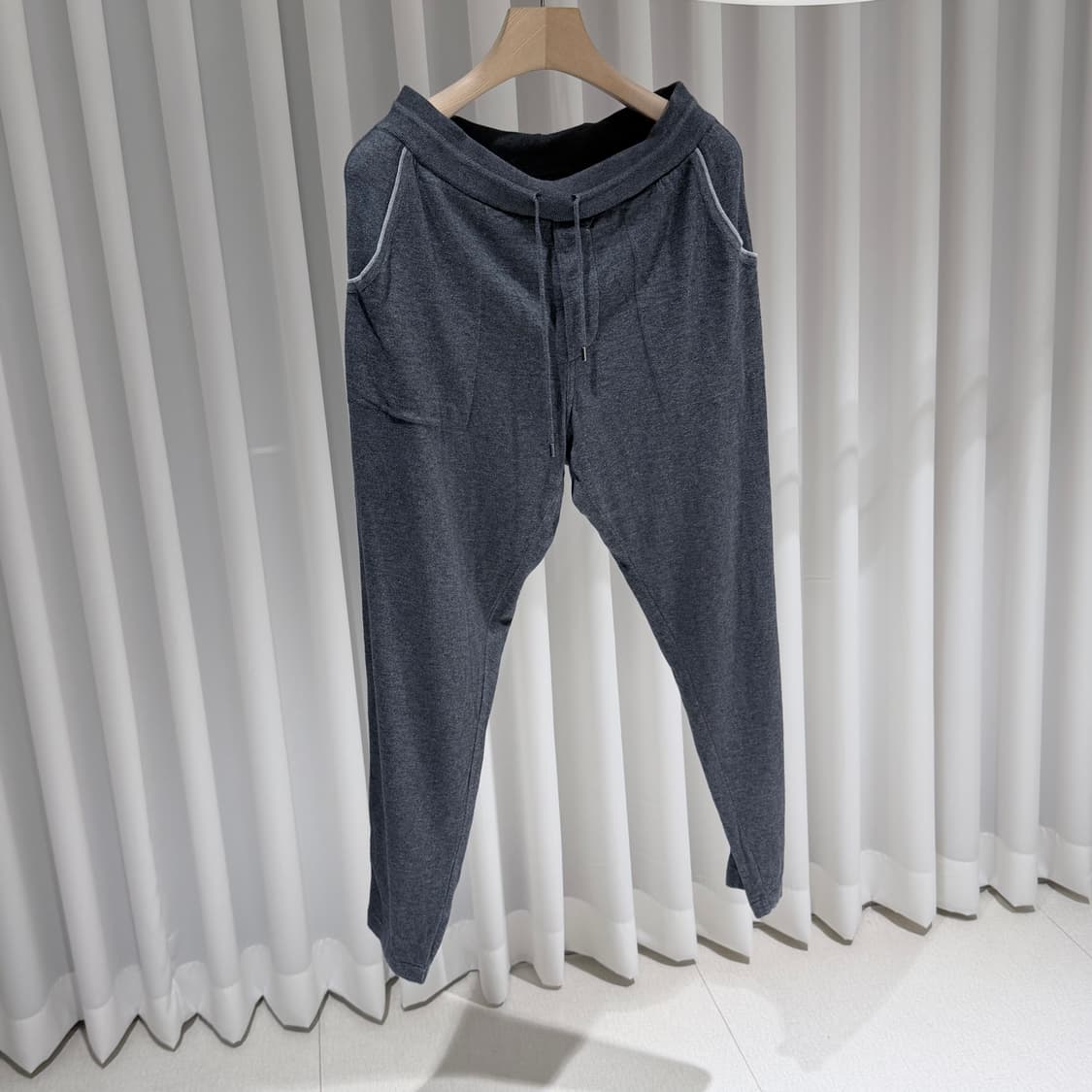 (A+/M) / 로로피아나 캐시미어 판타플랫 트레이닝 팬츠 그레이 상품이미지3