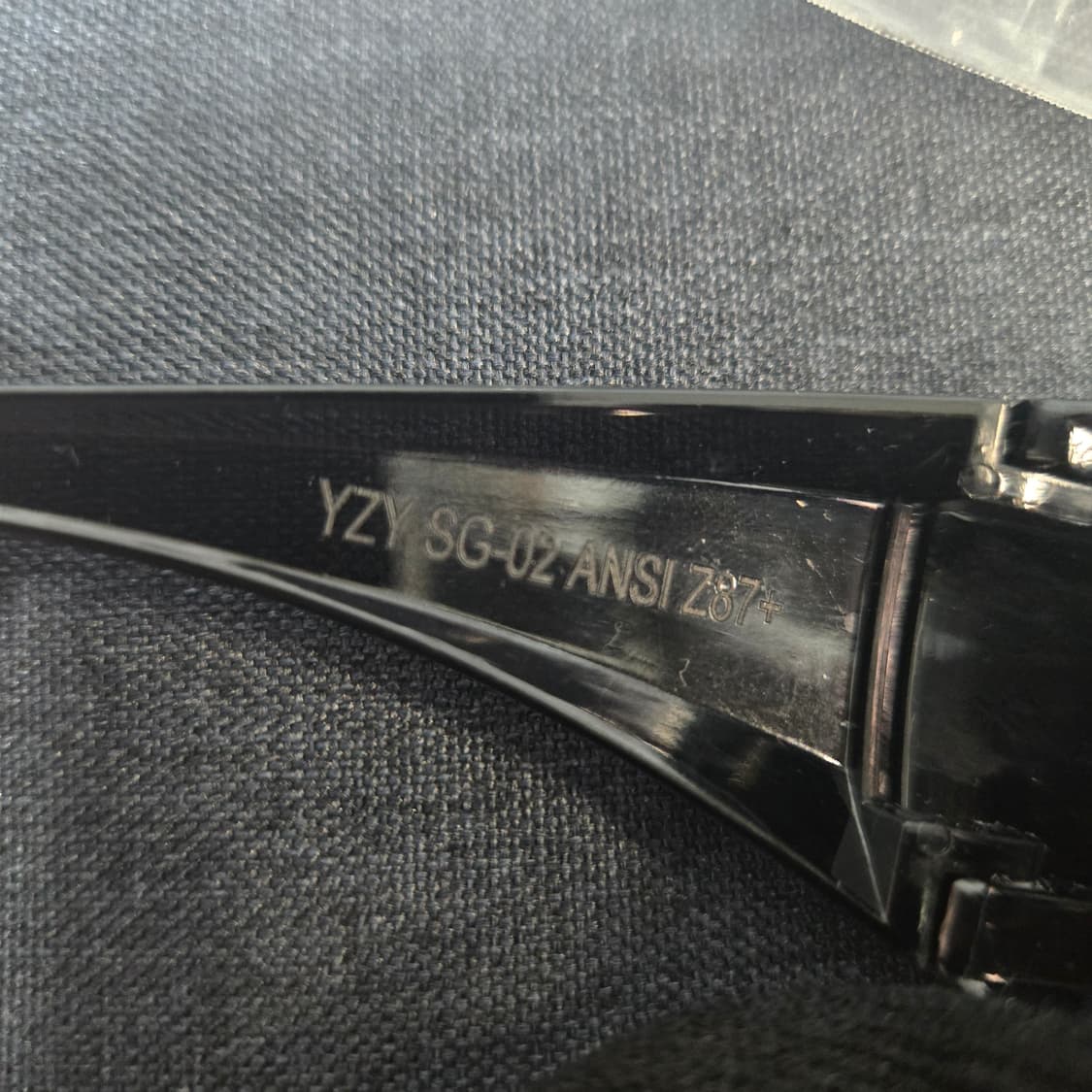 YEEZY SG-02 상품이미지3