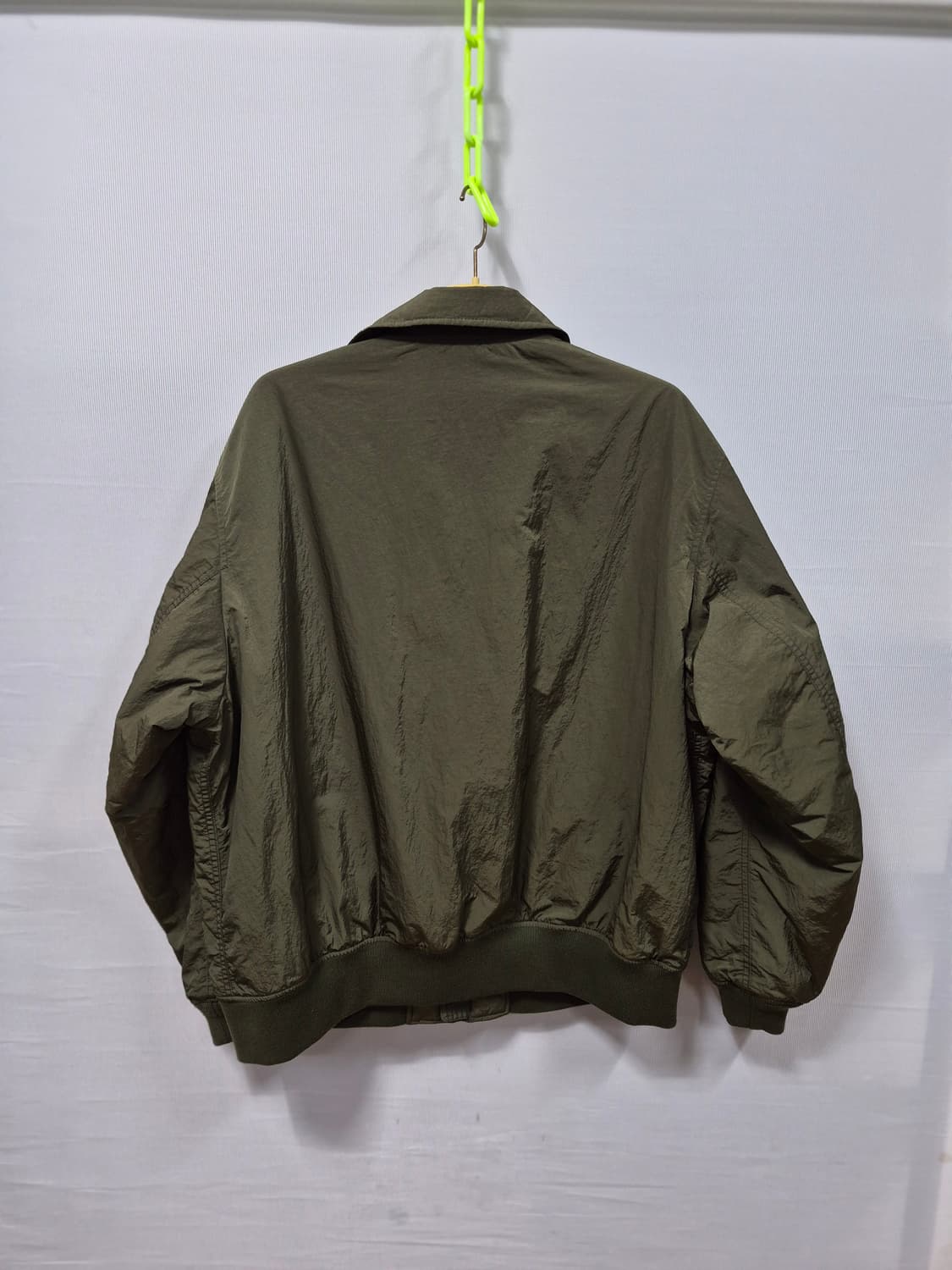JW앤더슨 유니클로 카키색 봄버 자켓 남성 2XL 상품이미지2