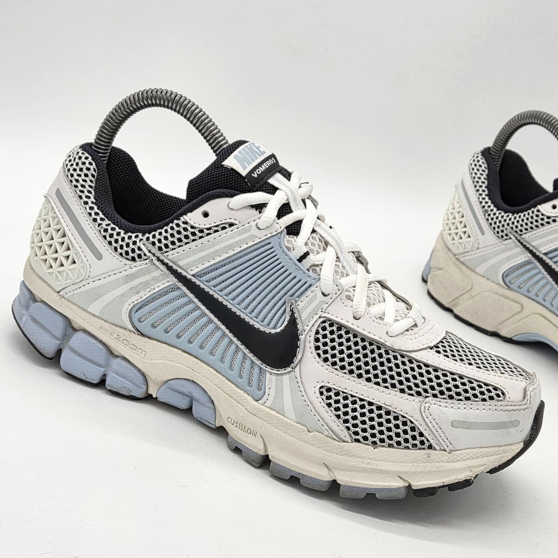  나이키 우먼스 줌 보메로5 플래티넘 틴트 블랙 (255)  상품이미지5