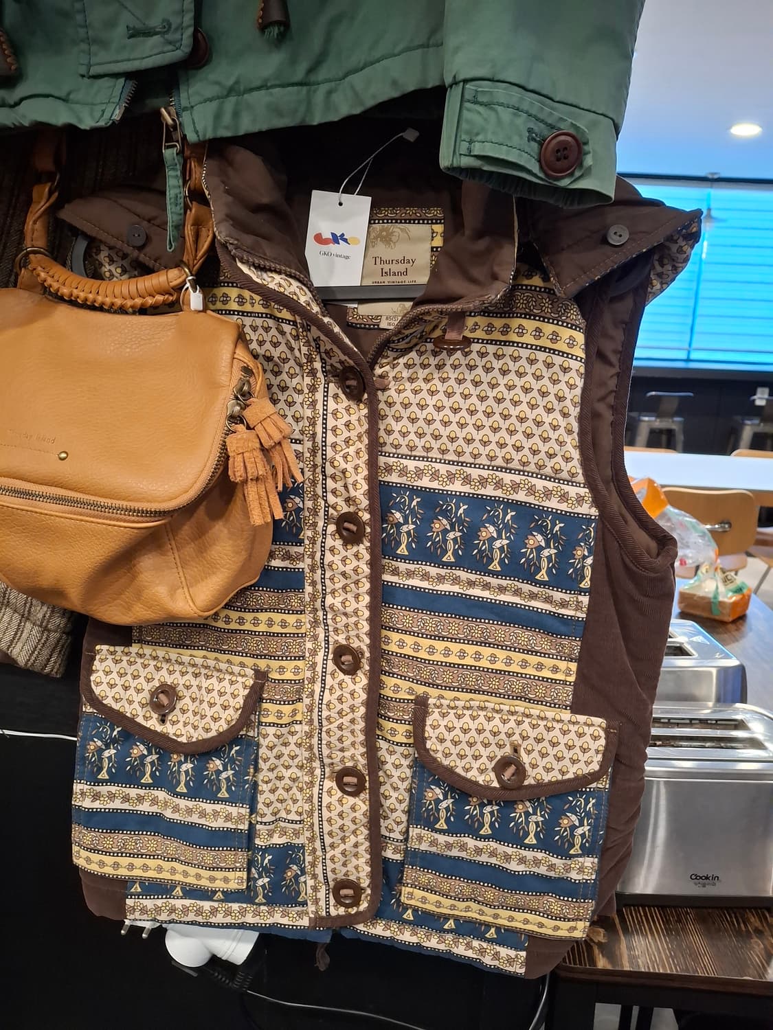 (마지막특가) 써스데이아일랜드 패딩베스트 s 상품이미지5