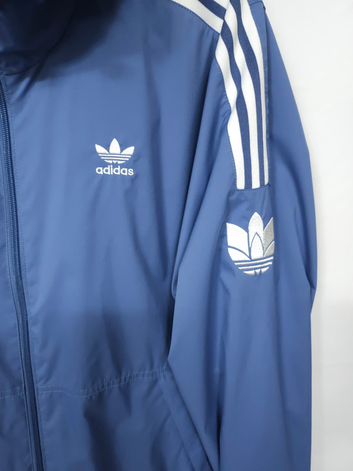 아디다스 블루 불꽃 후드바람막이 2XL 110 상품이미지3