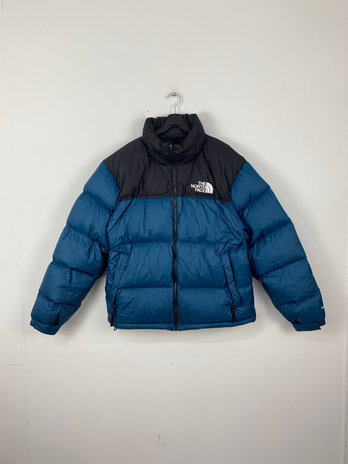 노스페이스 TNF 1996 레트로 눕시 700 패딩 M 상품이미지1