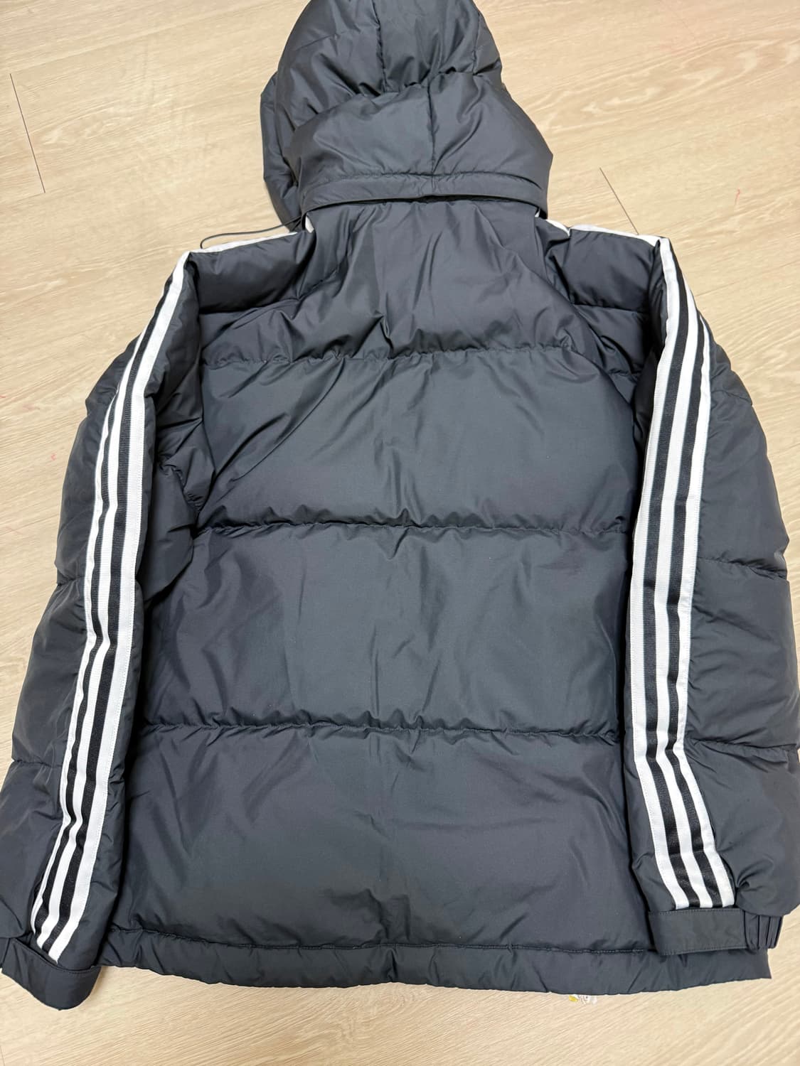 (L)아디다스 삼선 패딩 팝니다 상품이미지2