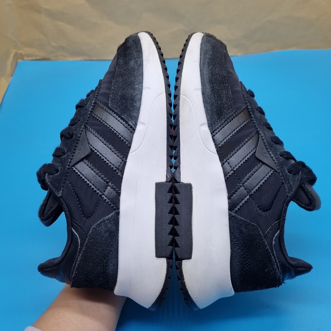 아디다스 레트로피 F2 여성운동화240  상품이미지5