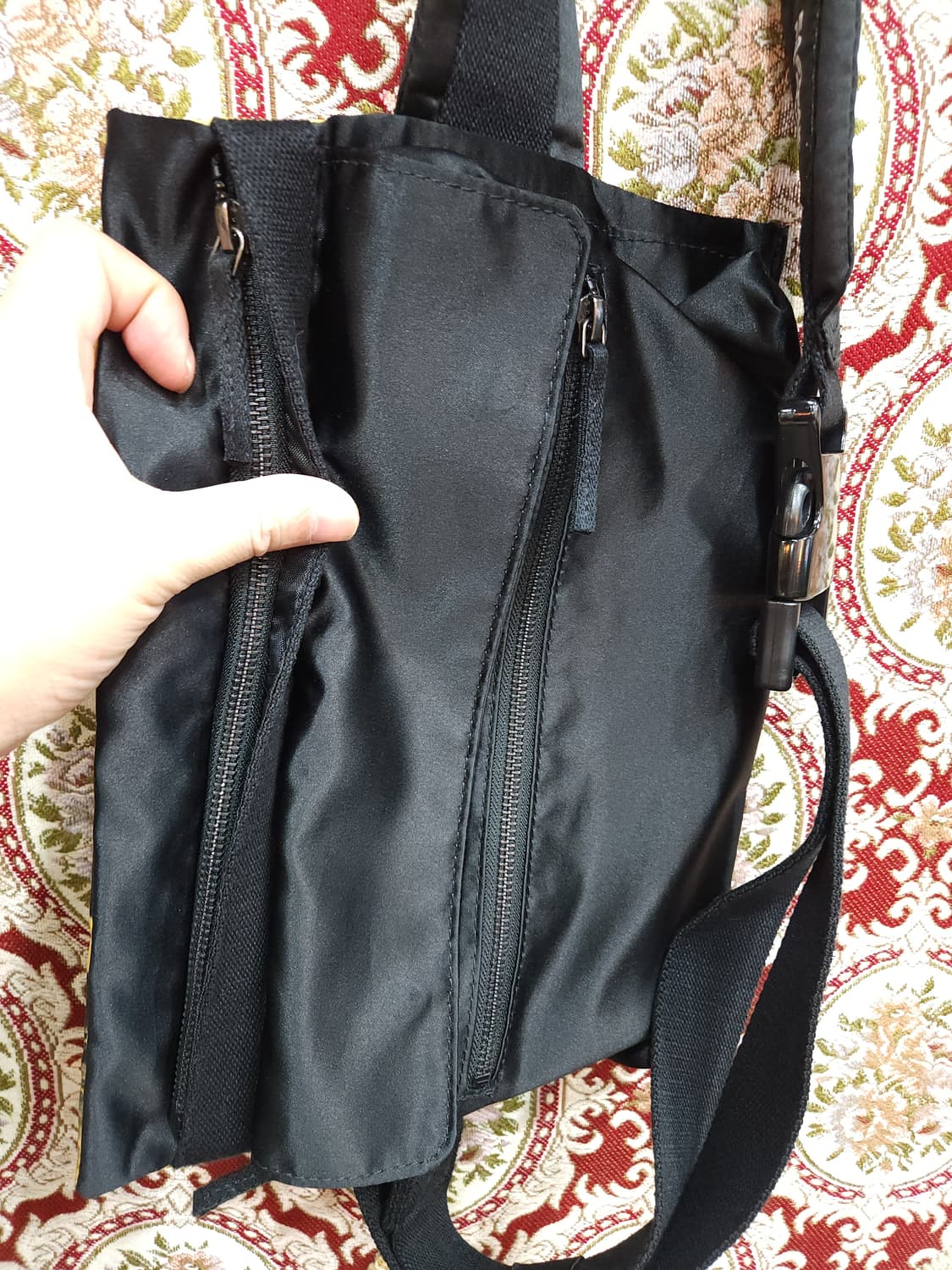 이스트팩 x 라프시몬스 포스터 크로스 바디 숄더백
​ 상품이미지6