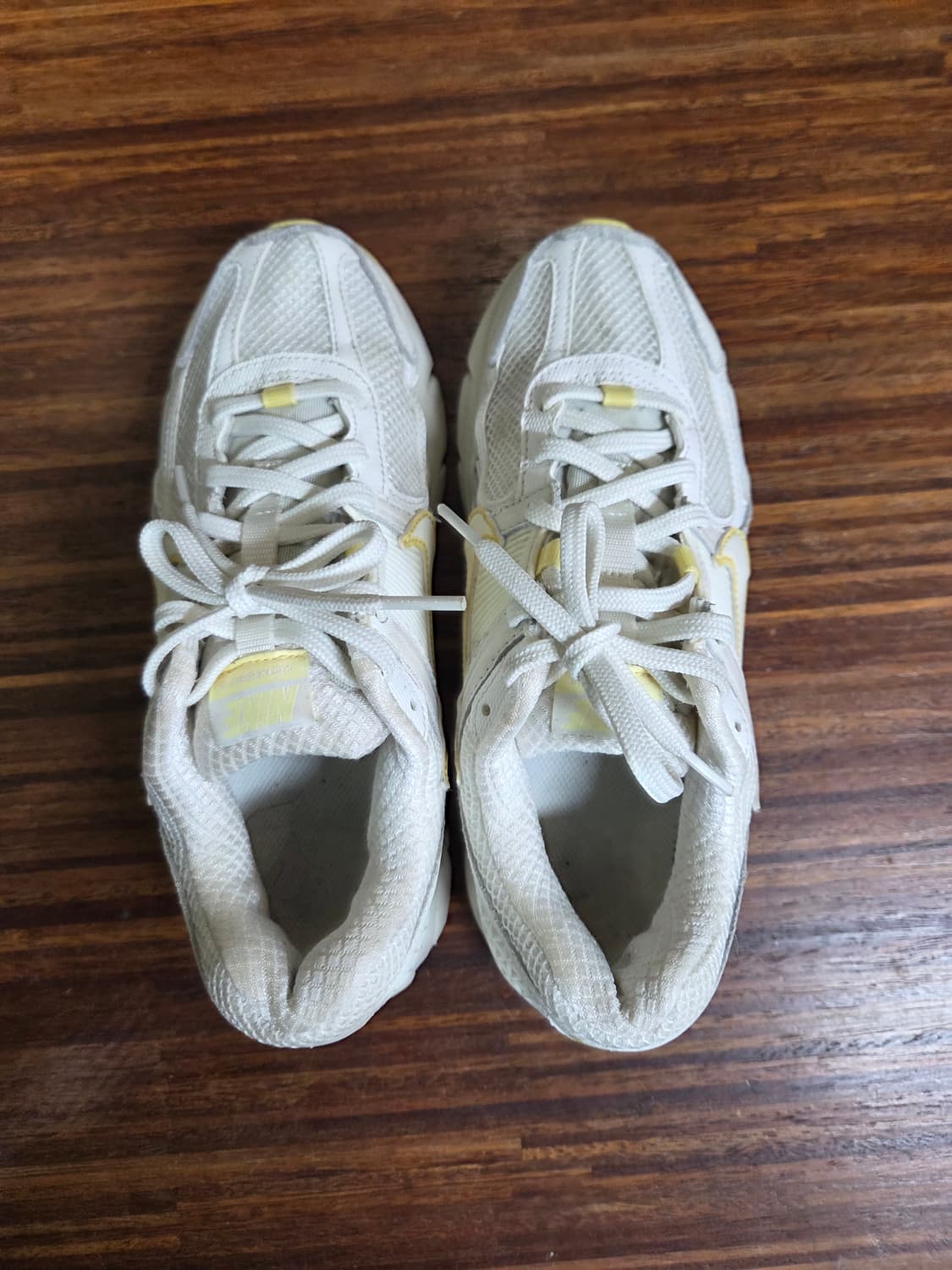 나이키 줌 보메로 옐로우 240 상품이미지2