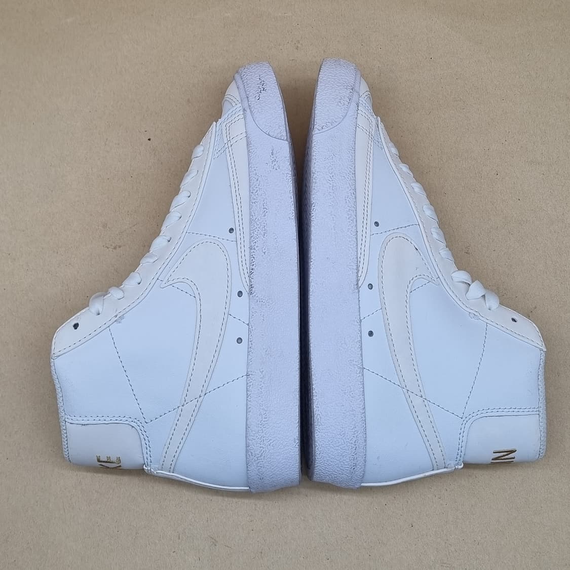 나이키 블레이저 미드77 여성하이탑235 상품이미지5