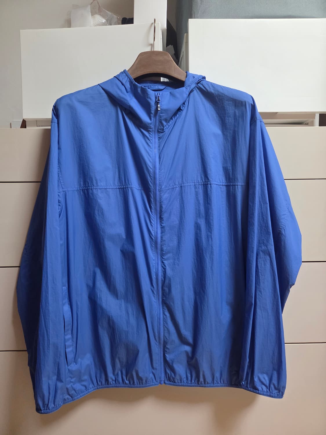 유니클로 UV프로텍션 바람막이 XL 상품이미지1