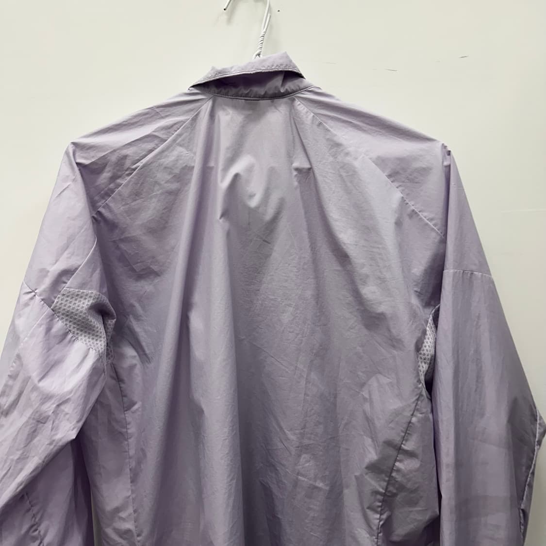 아디다스 여성 경량 바람막이 자켓 러닝복 운동복 M 상품이미지4