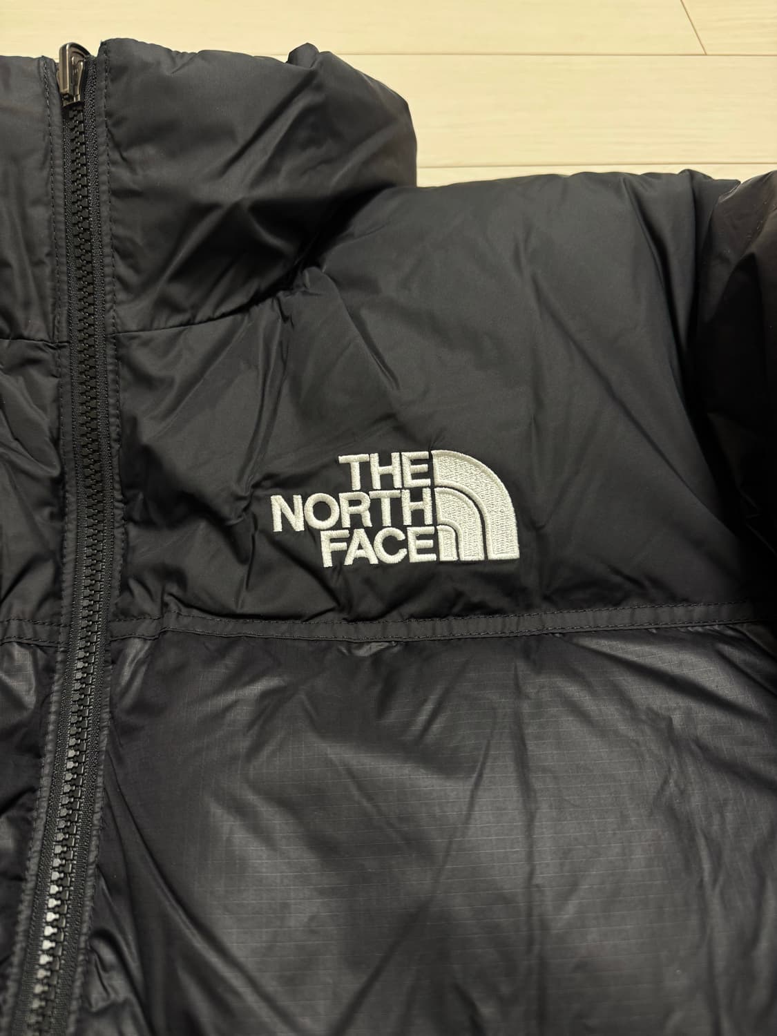 노스페이스 1996 레트로 눕시 다운 L 해외판 새상품 팔아요. 상품이미지3