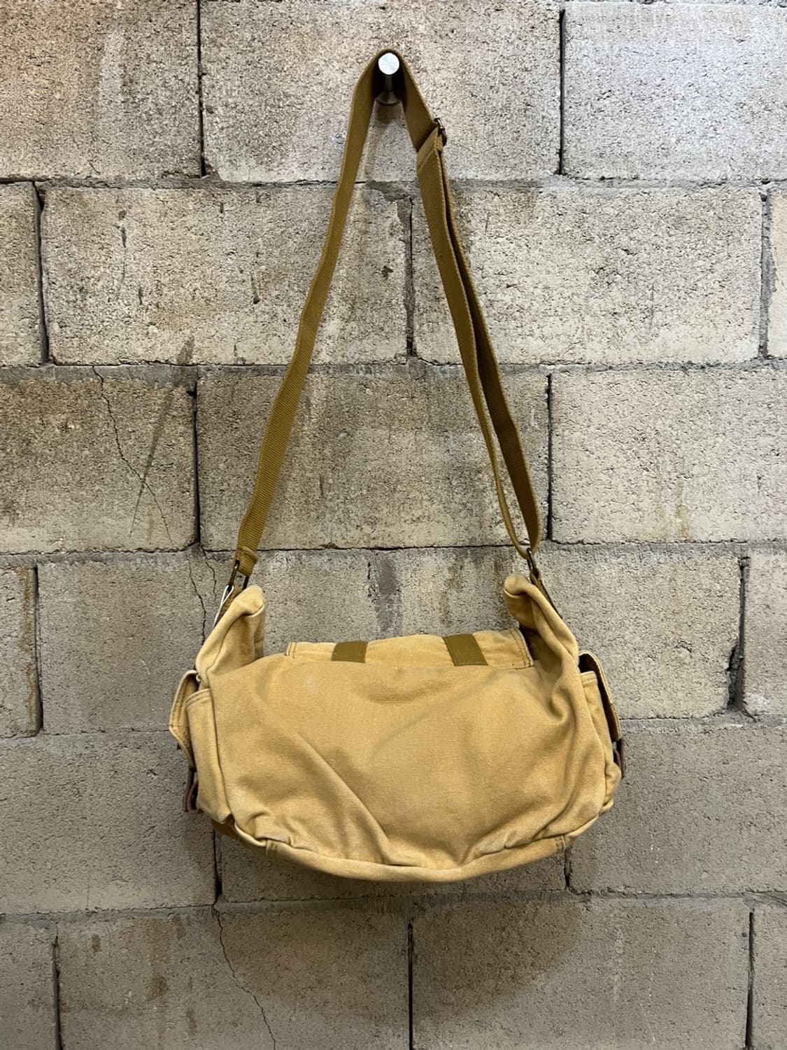 칼하트 캔버스 메신저 백 상품이미지2