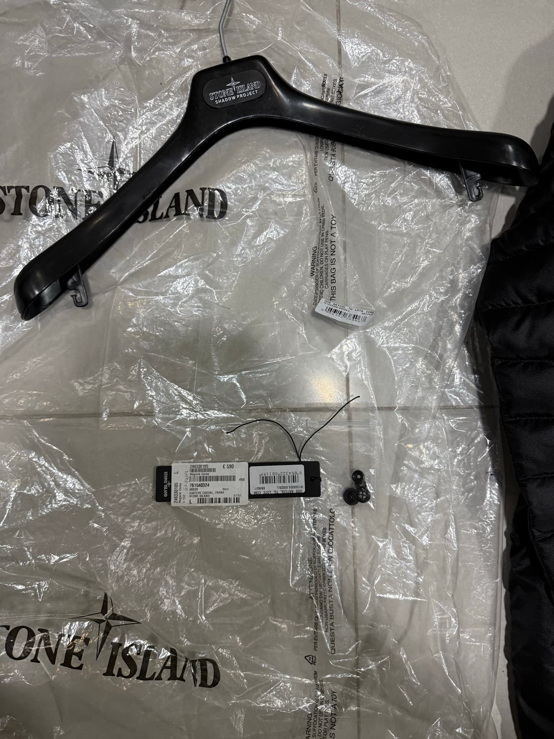 [당일출고,풀박스] 스톤아일랜드 바이오 립스탑 경량패딩 L 상품이미지3