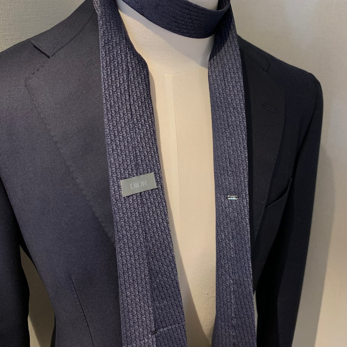 디올 오블리크 자카드 100실크 네이비넥타이 명품 100실크 7.4cm 상품이미지2