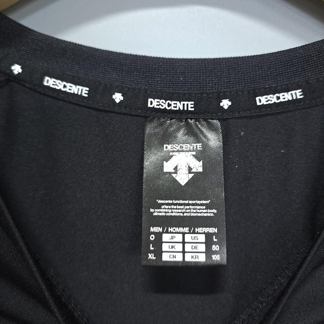 데상트 DESCENTE 러닝 클럽 그래픽 반팔 티셔츠 105 상품이미지5