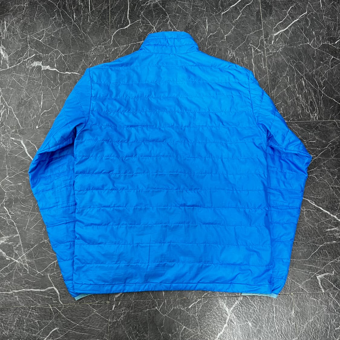 파타고니아 로고 나노 퍼프 경량 다운 자켓 상품이미지3