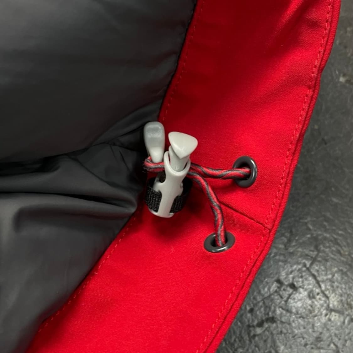 100 마운틴하드웨어 경량패딩 바람막이  상품이미지5