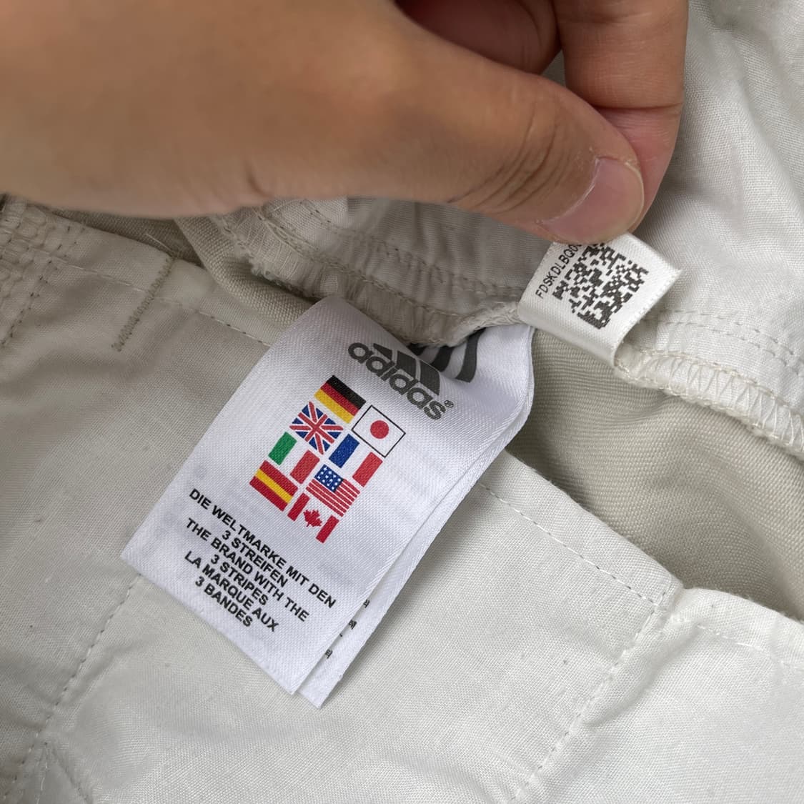 아디다스 이큅먼트 멀티 포켓 라이트 베이지 카고 팬츠 상품이미지10