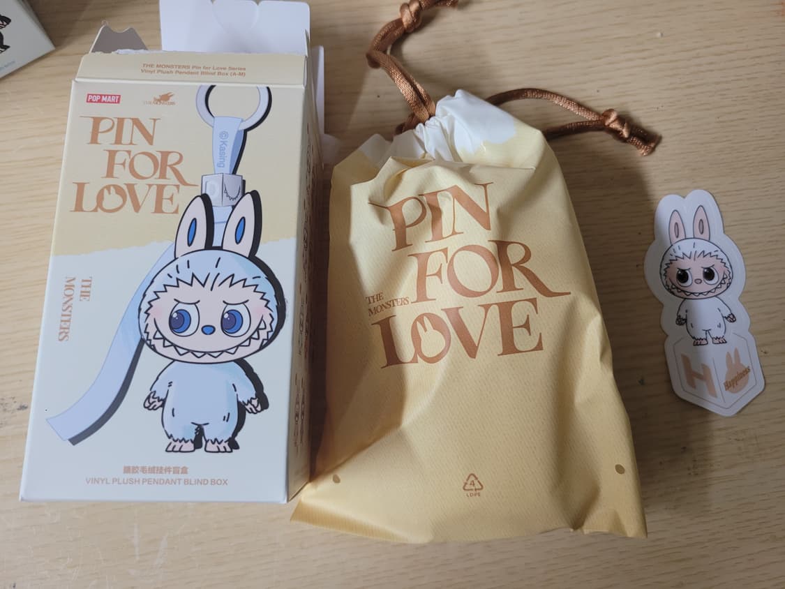 팝마트 라부부 핀포러브 H 상품이미지1