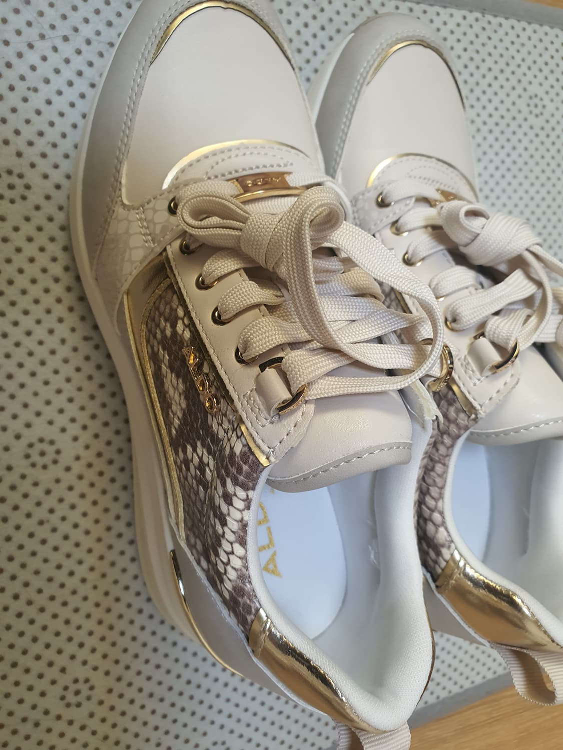 알도 키높이  스니커즈  새상품 미착용.240~245 상품이미지2