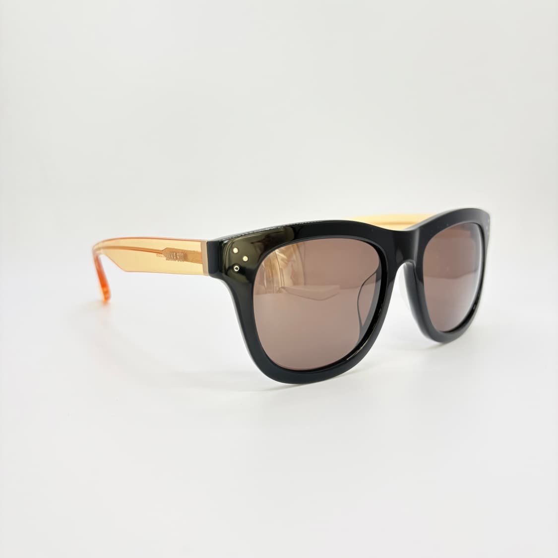 ANNASUI 안나수이 블랙 선글라스 (정품케이스 증정) 상품이미지2