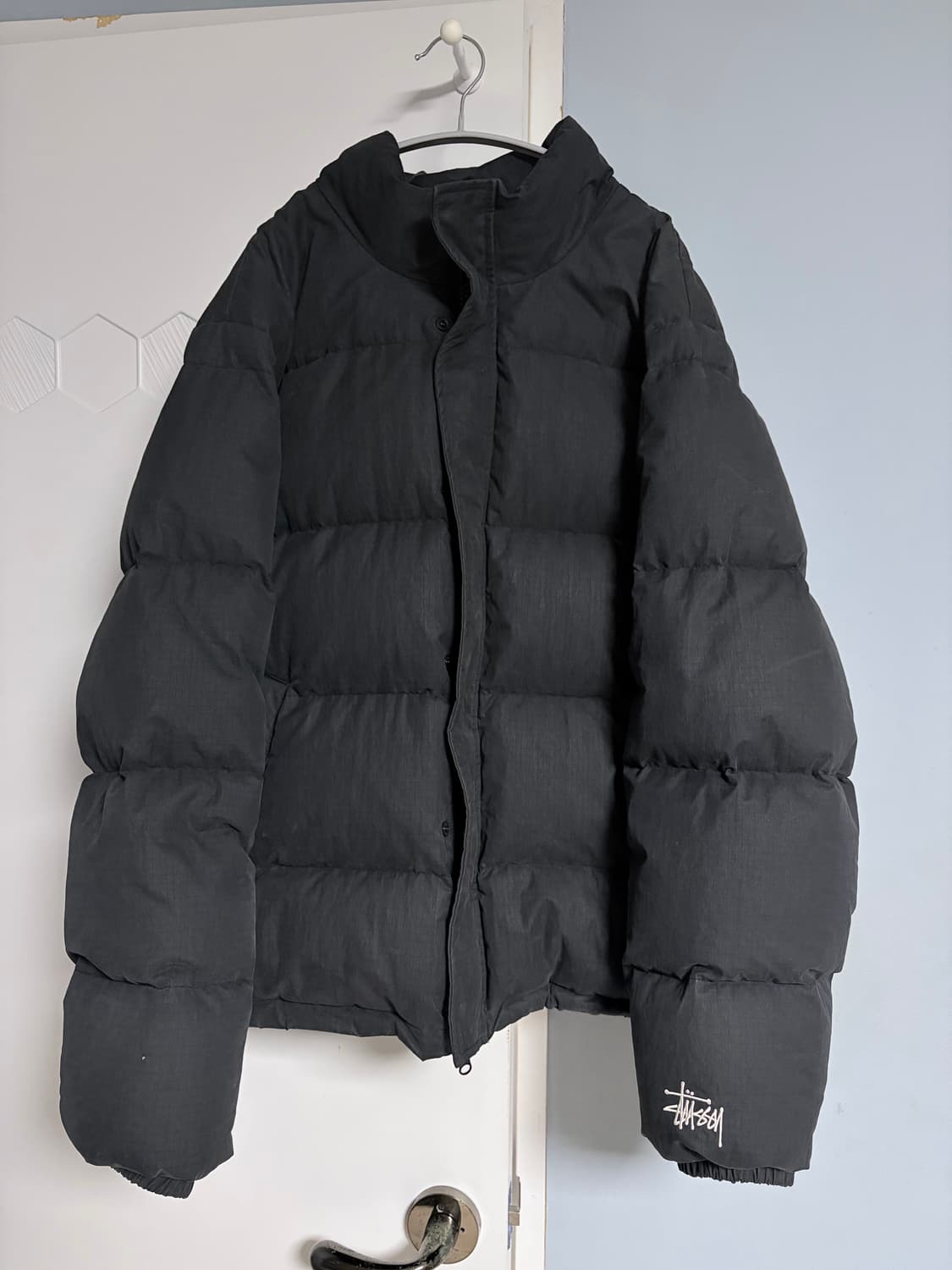 스투시 립스탑 패딩 블랙 상품이미지1