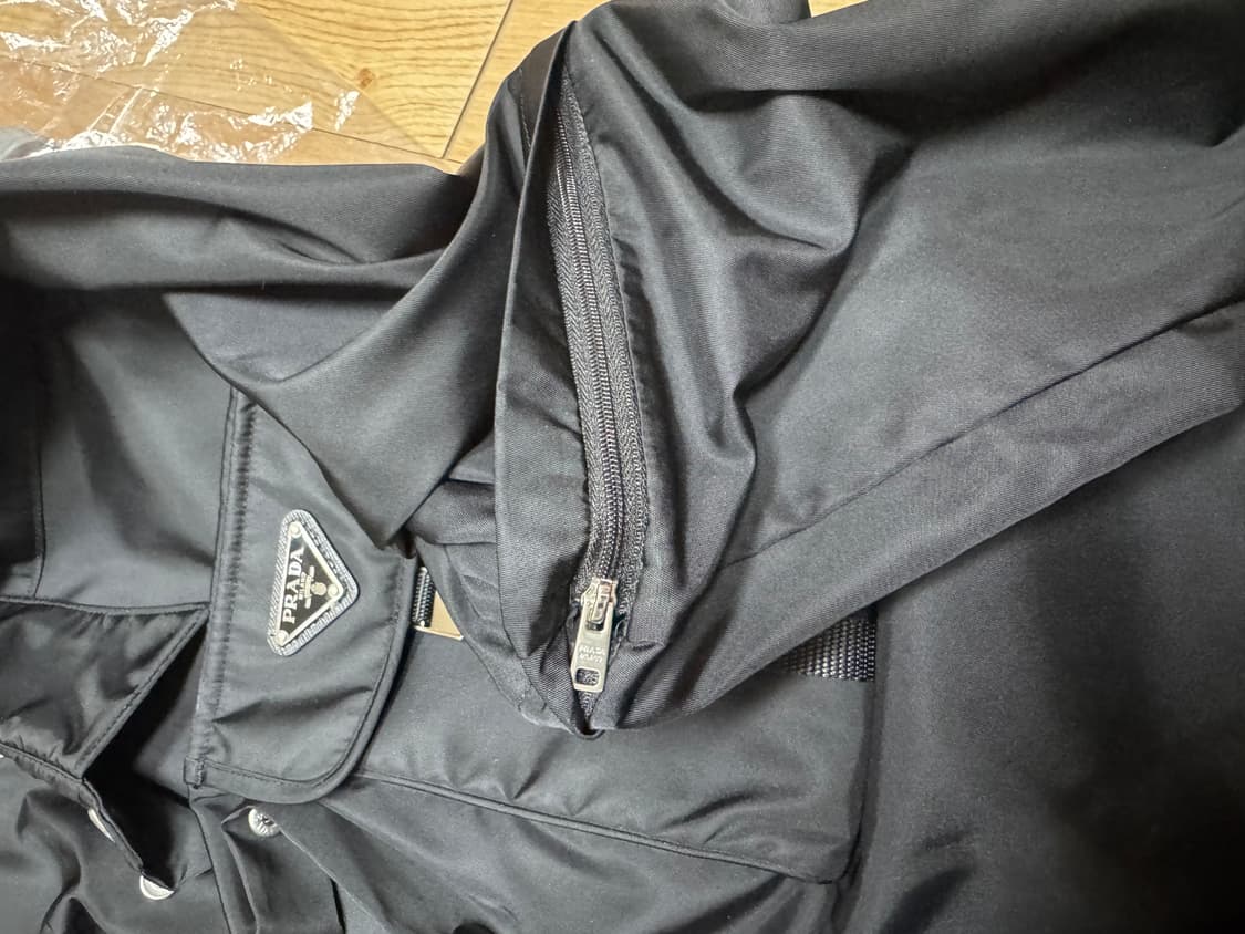 프라다 리나일론 셔츠 자켓 반팔긴팔 팝니다 상품이미지5