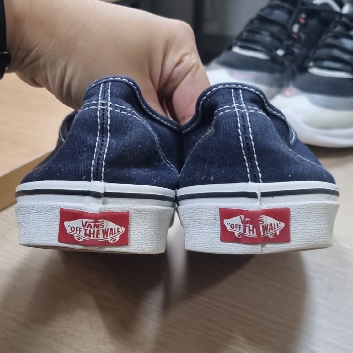 반스 어센틱 네이비 남성스니커즈270 상품이미지4