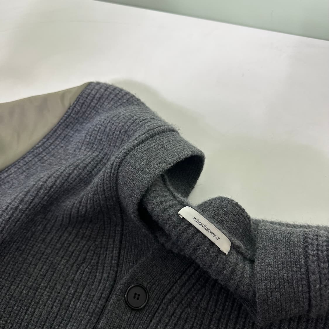 OS 후왓웨어 차콜카키 루즈핏 캐시미어혼방 도킹가디건 상품이미지3