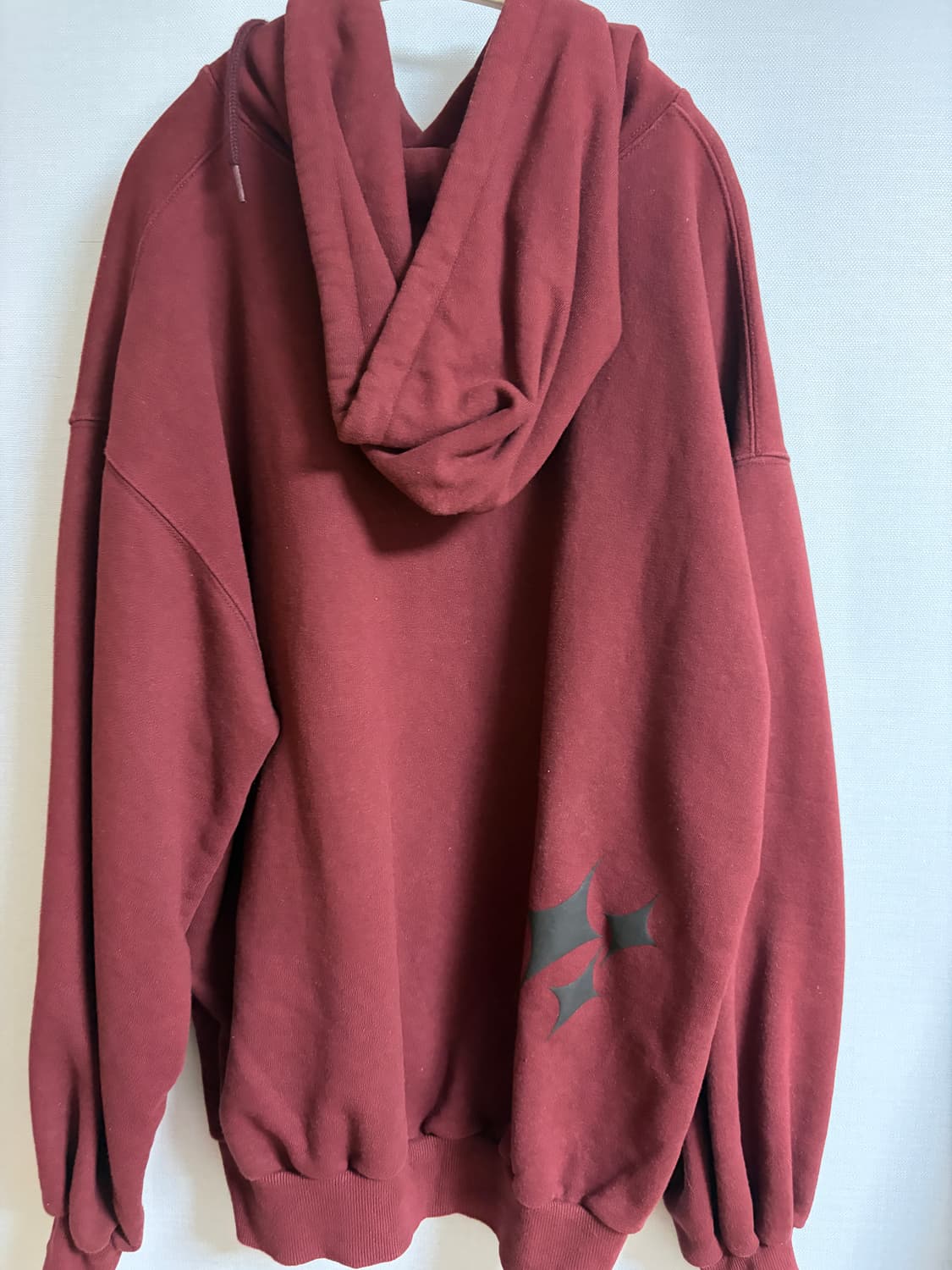 어반스터프 샤이닝 오발 로고 후디 후드티 버건디 상품이미지3