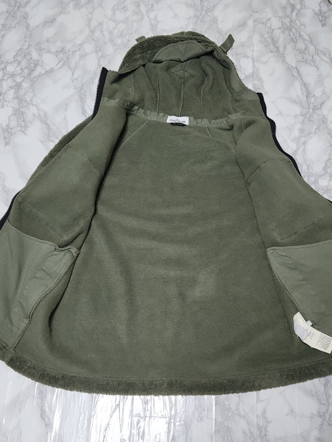 새상품 스톤아일랜드 21FW 후리스 카키 자켓 상품이미지6