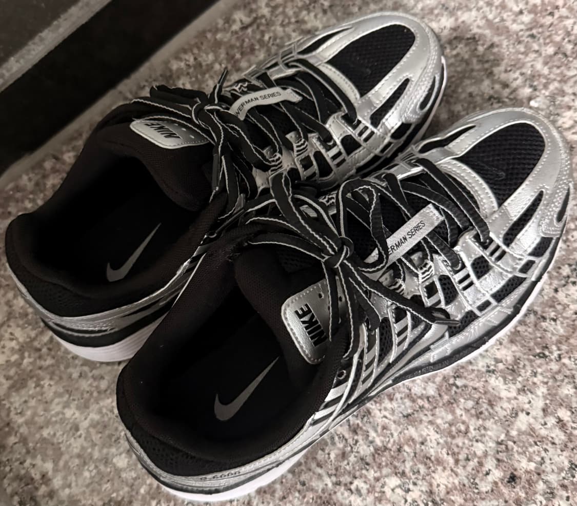 나이키 P-6000 여성 스니커즈 메탈릭 실버 상품이미지1