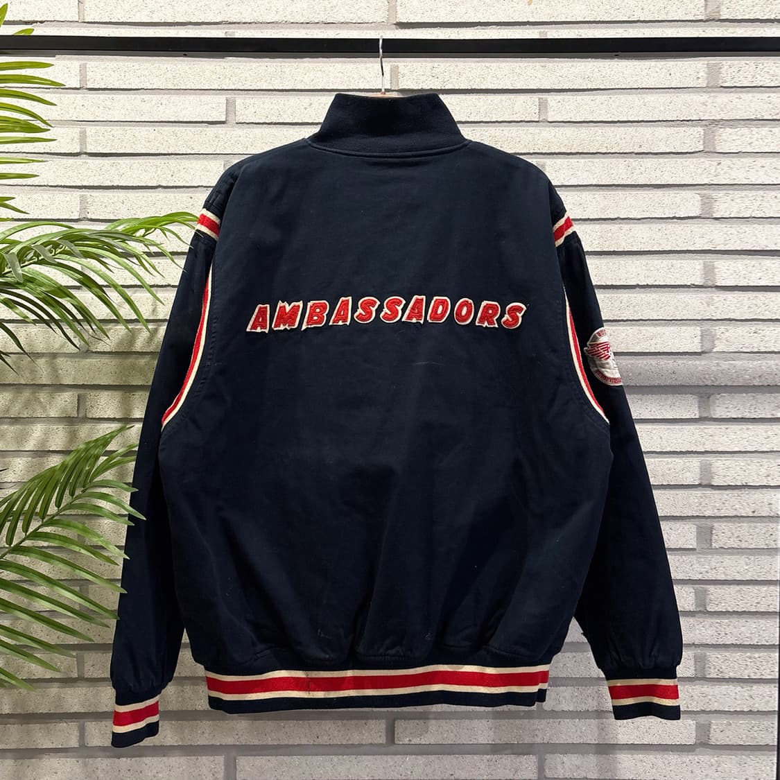 RUCKER 루커빈티지 90s 캐주얼 스타디움자켓 엠버서더 패치 디테일 상품이미지3