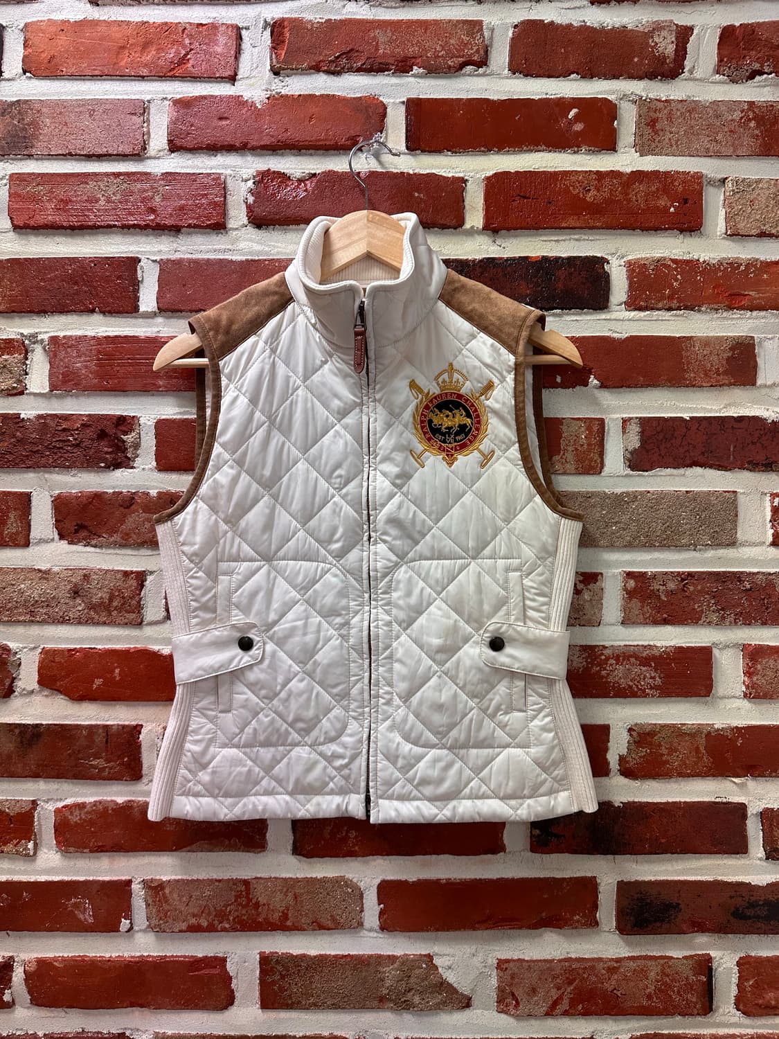 (M)폴로 스웨이드 라이닝 자수로고 퀼팅 베스트 상품이미지1