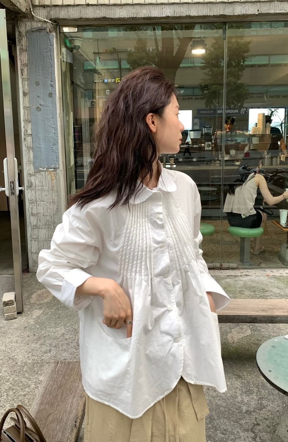 핀턱 라운드카라 블라우스 셔츠 상품이미지1