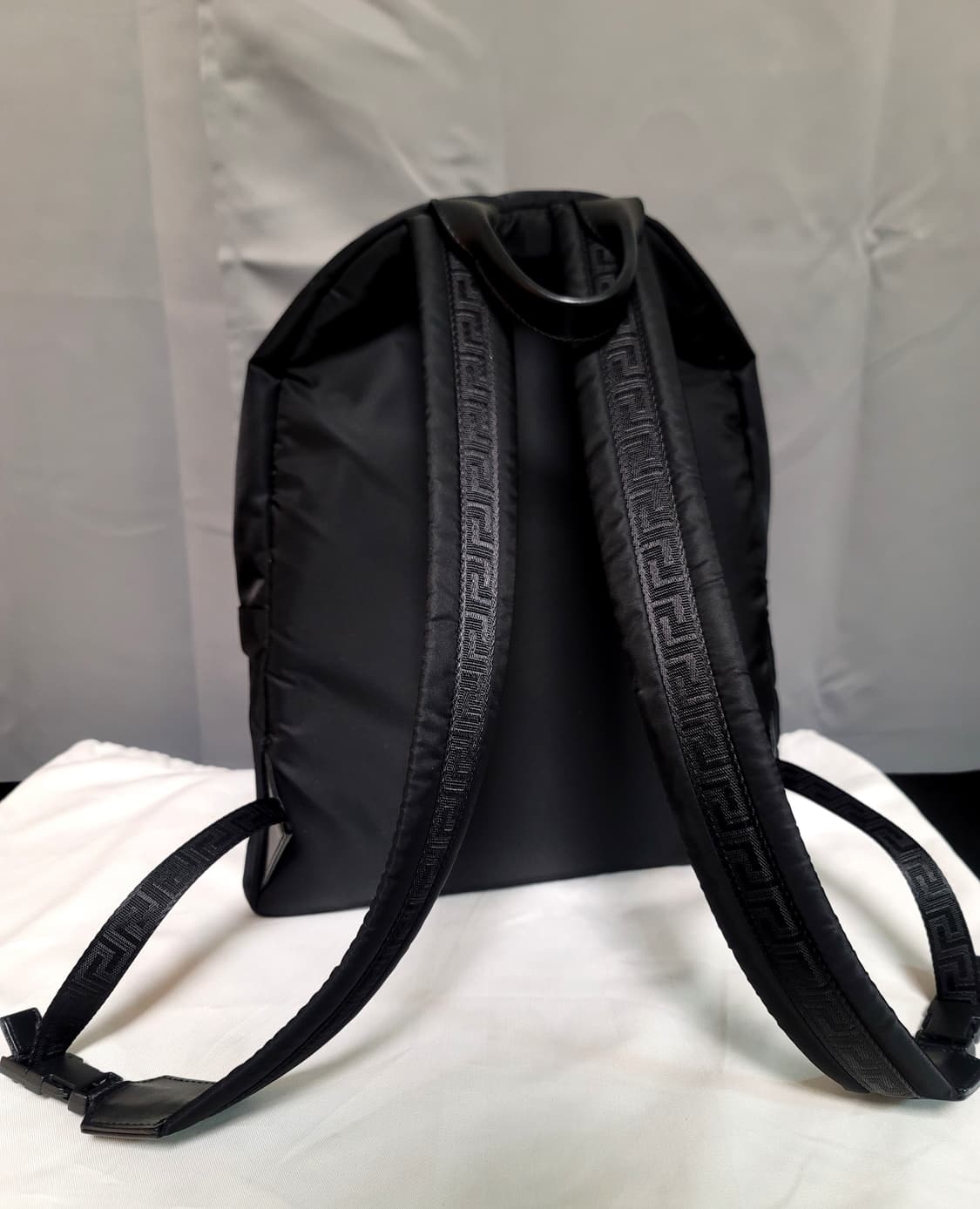 베르사체 백팩,크로스백가방(디올샤넬프라다루이비통구찌셀린느생로랑발렌시아가) 상품이미지4