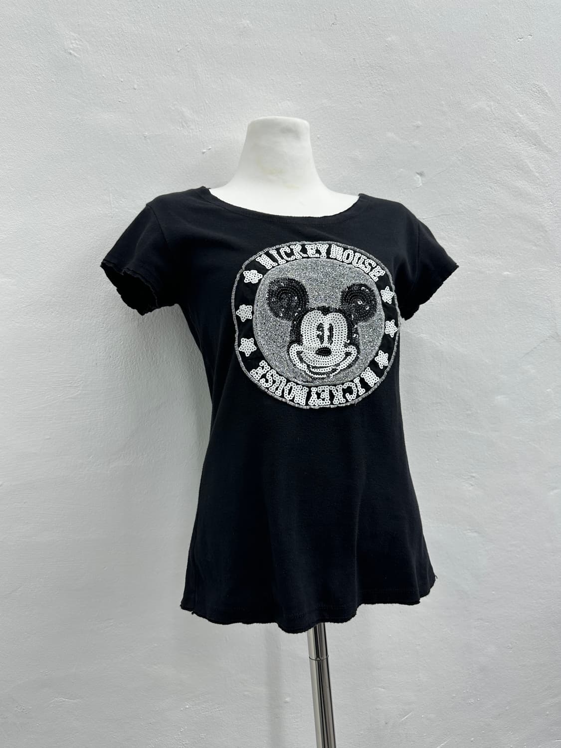 Mickey Mouse biz cut off tee 상품이미지1