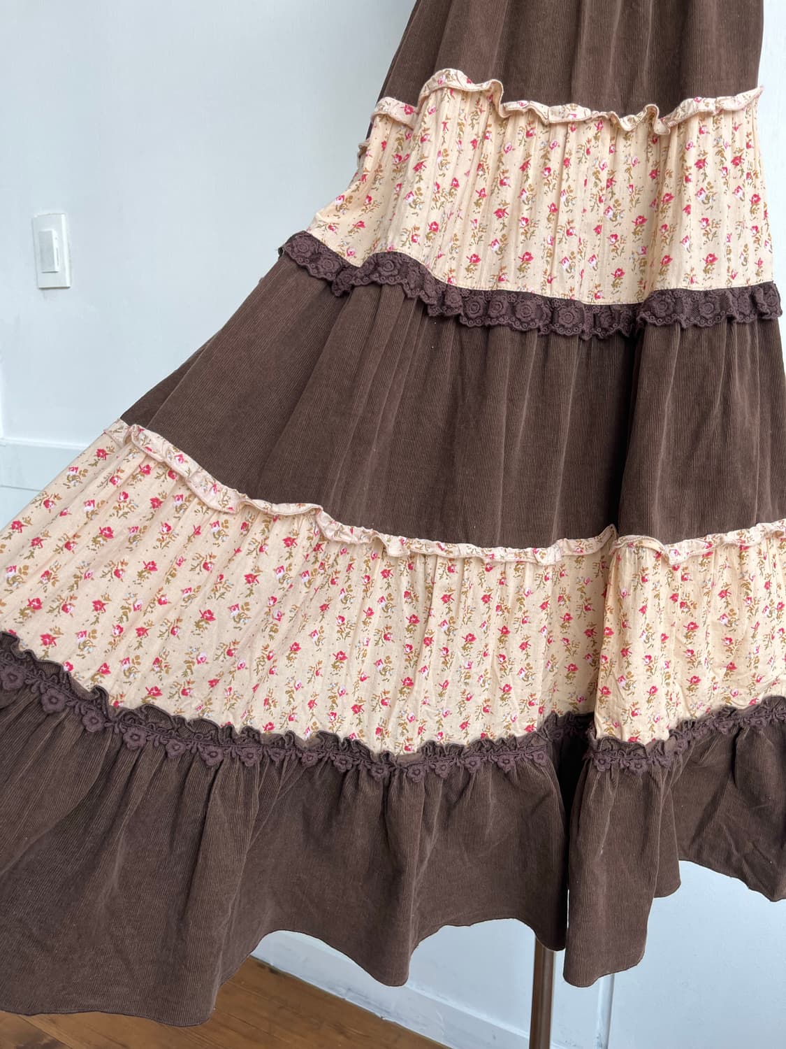 브라운 플로럴 코듀로이 끈 원피스 상품이미지3