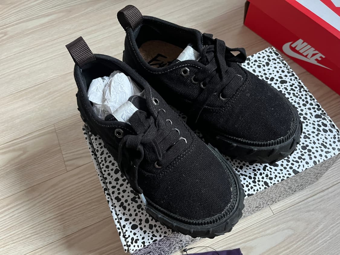 꼼데가르송마켓 콜라보 이티스 36size (225-230) 상품이미지1