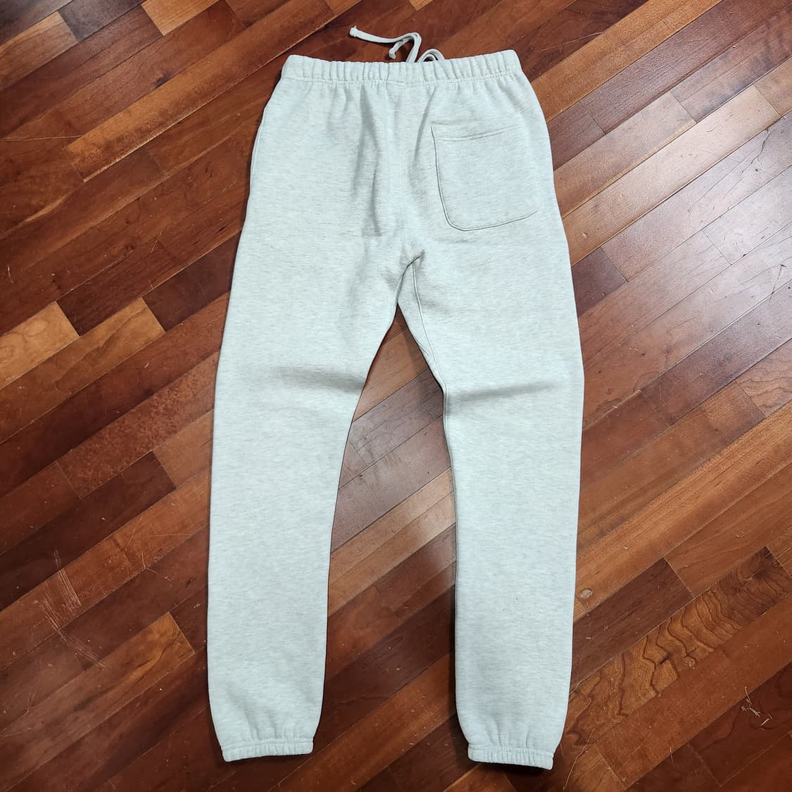 피어오브갓 에센셜 앞로고 크루넥 맨투맨 스웨트 팬츠 셋업 오트밀 상품이미지7