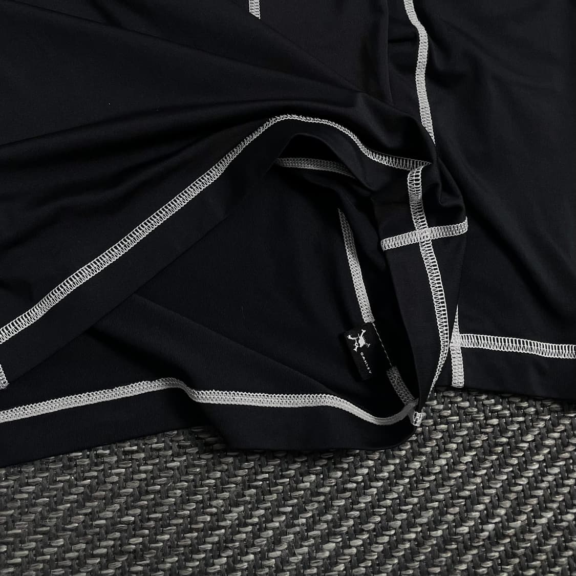 오클리 아이콘 센터로고 스티치 트레이닝 탑o 3765 상품이미지5