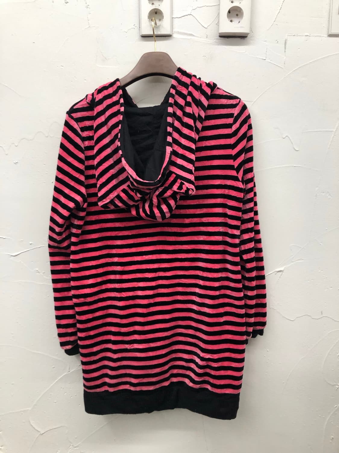 알곤퀸즈 벨벳 스트라이프 롱 후드 집업 상품이미지2