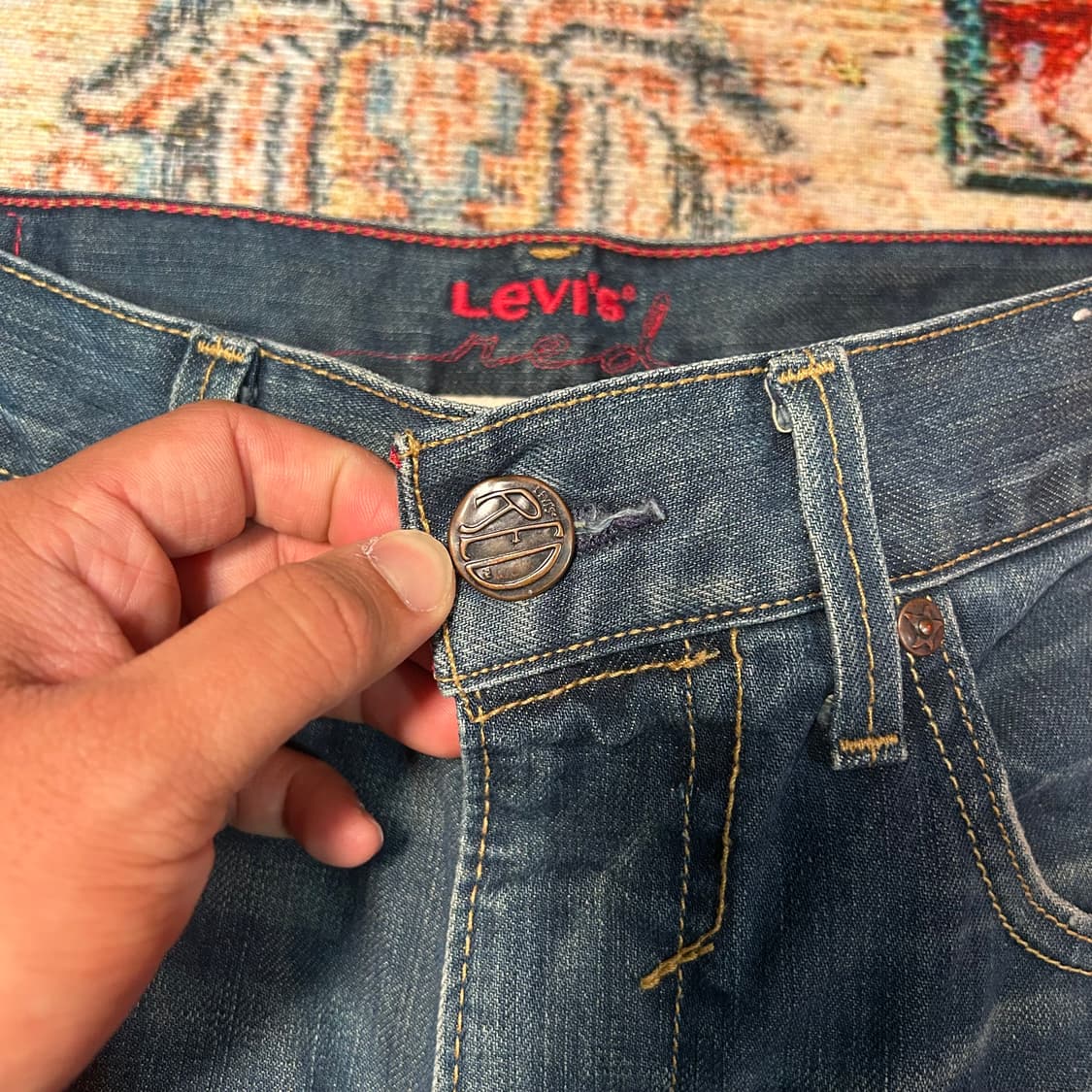 [32] 00s 리바이스 레드 부츠컷 데님 팬츠 상품이미지3