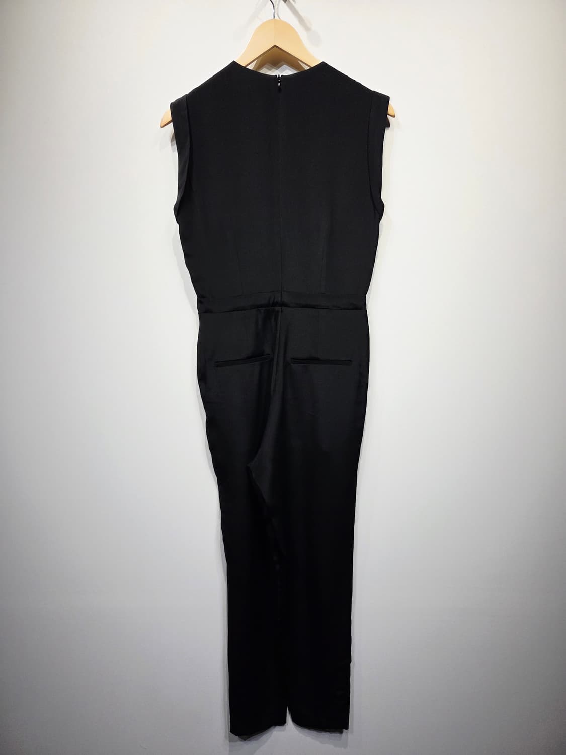 띠어리. 여자 블랙 랩 스타일 점프수트_호칭2 상품이미지6